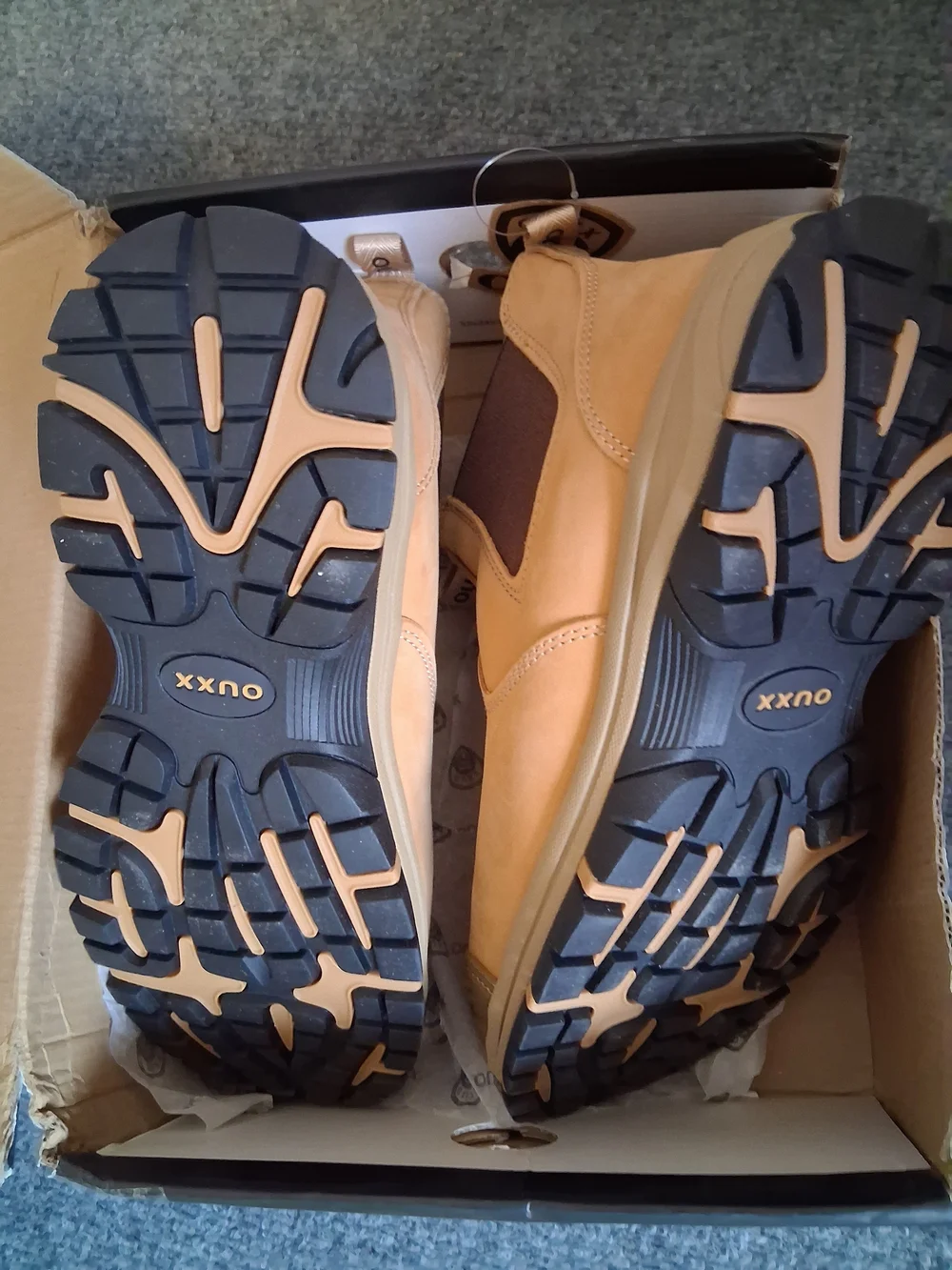 & Other Stories classic chukka